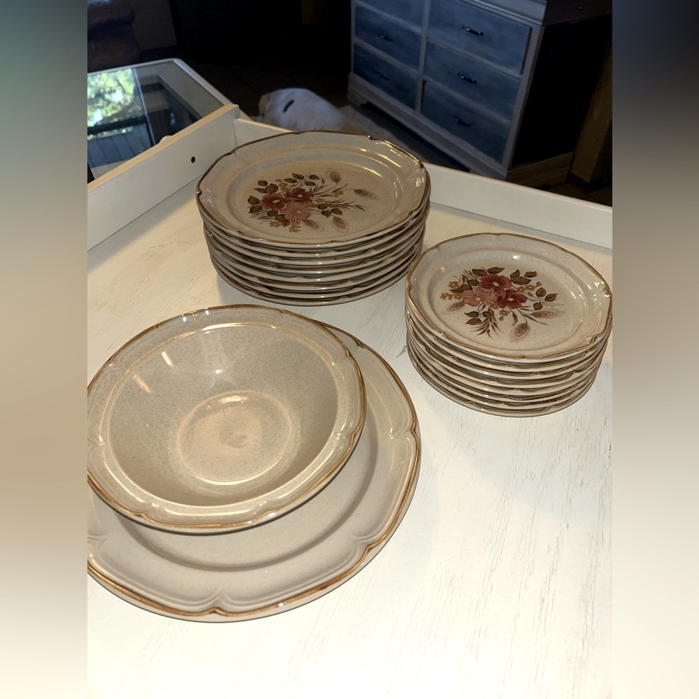 Rare Full 36pc Set, Serves 8 -bowels VINTAGE Endura Collection “Festive”
